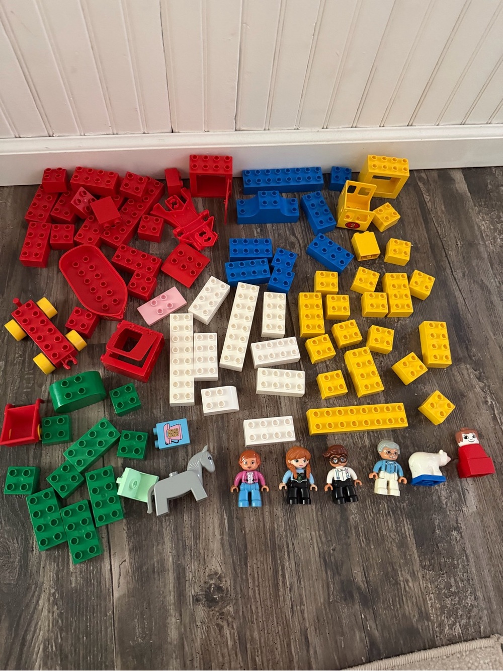 LEGO DUPLO: Boat Yard Building Set (2412) vintage and some other LEGO figures - Picture 9 of 10